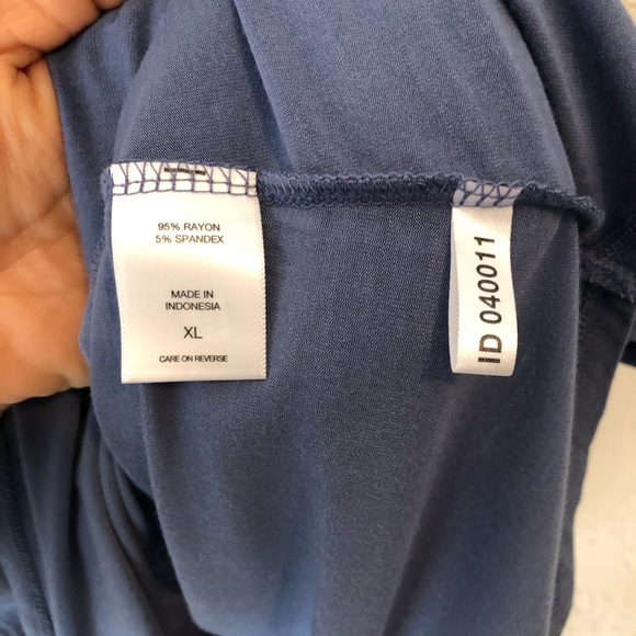 New York & Company Soft Tee NWT - Picture 4 of 5